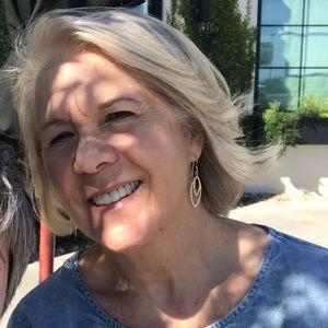 Meet your Posher, Debbie